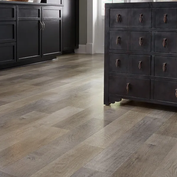 Kitchen scene - grey-brown wood-look floor.